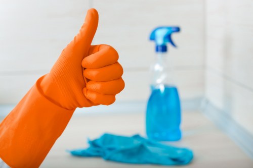 Kitchen deep cleaning during a move-out clean in Barnet